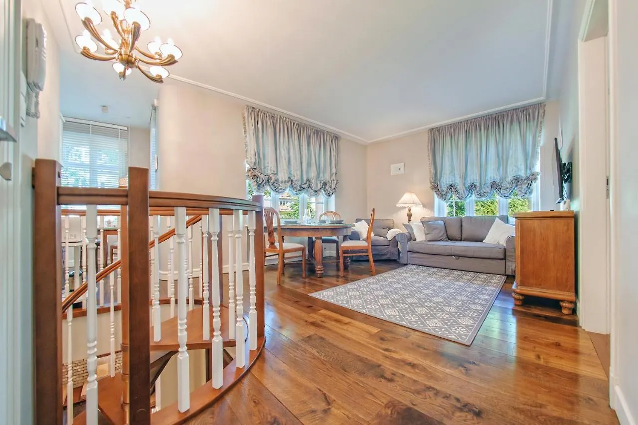 Apartamenty Sun & Snow Debowa سوبوت 0*,  بولندا