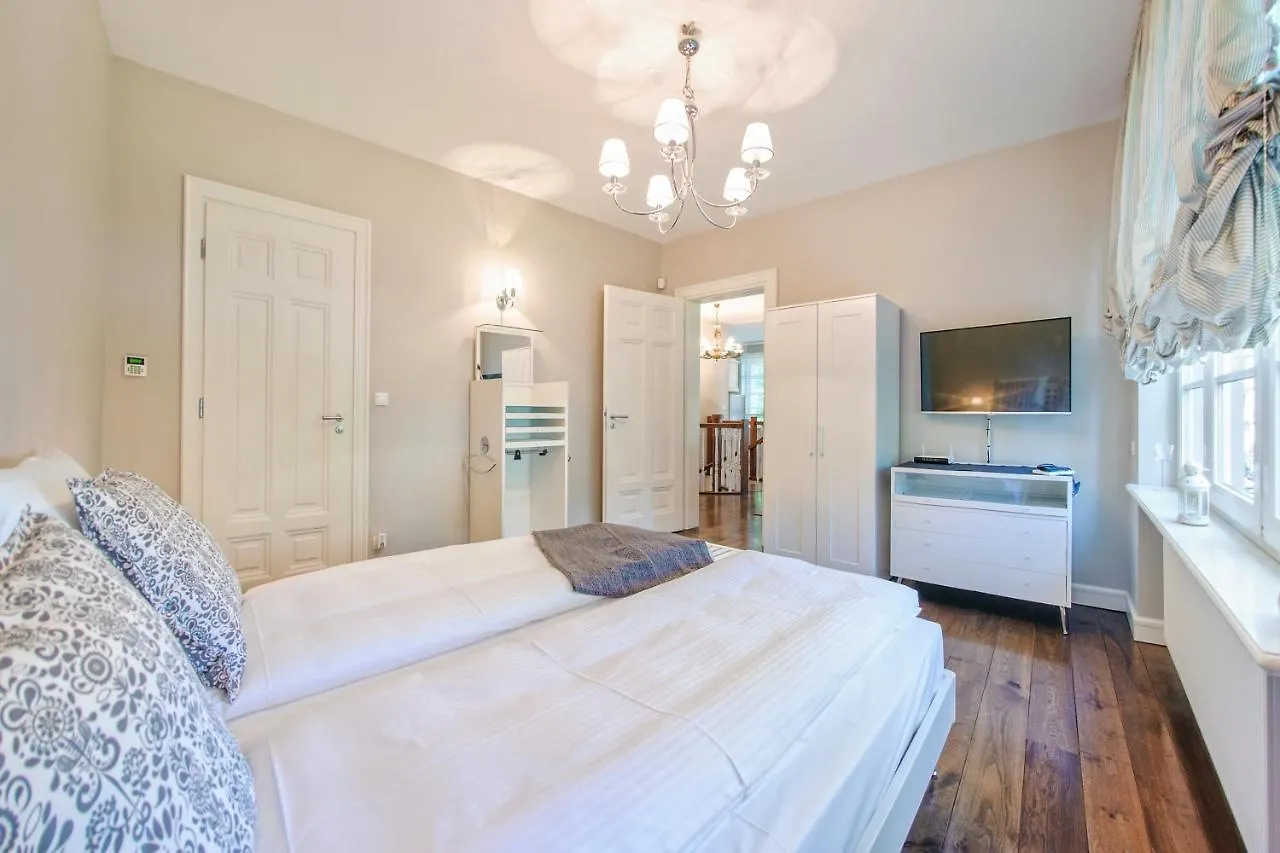 Apartamenty Sun & Snow Debowa سوبوت شقة