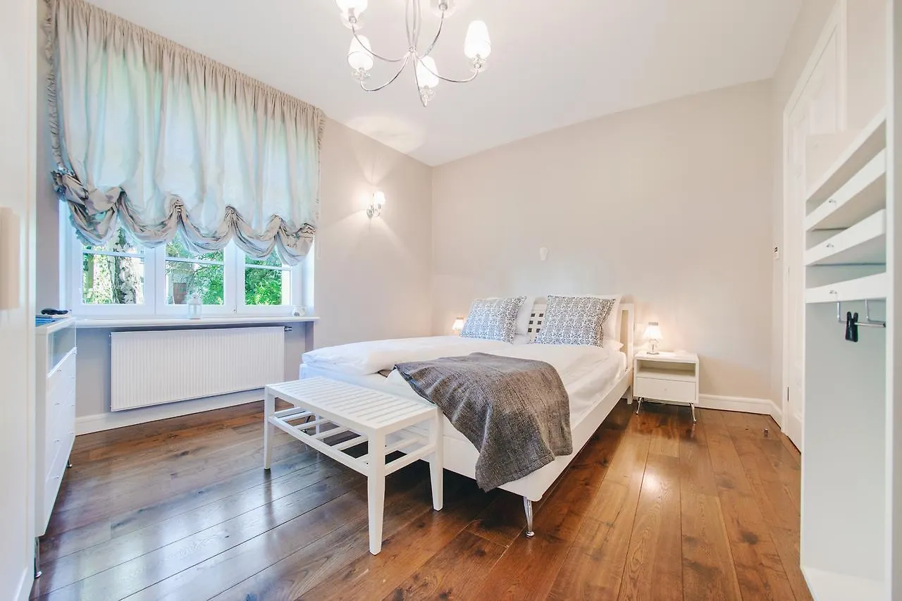 Apartamenty Sun & Snow Debowa سوبوت